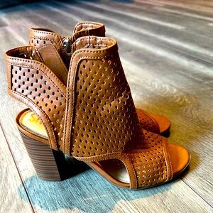 Brown circus by Sam Edelman shoes